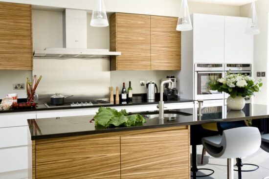 Chiswick Contemporary Parapan and Zebrano Kitchen