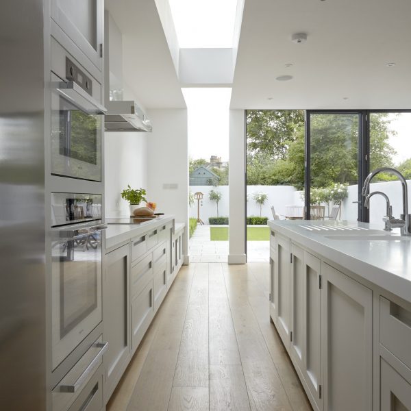 Putney Handleless Shaker Kitchen