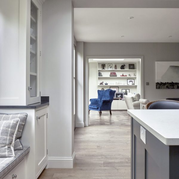 Godalming Traditional Painted Shaker Kitchen