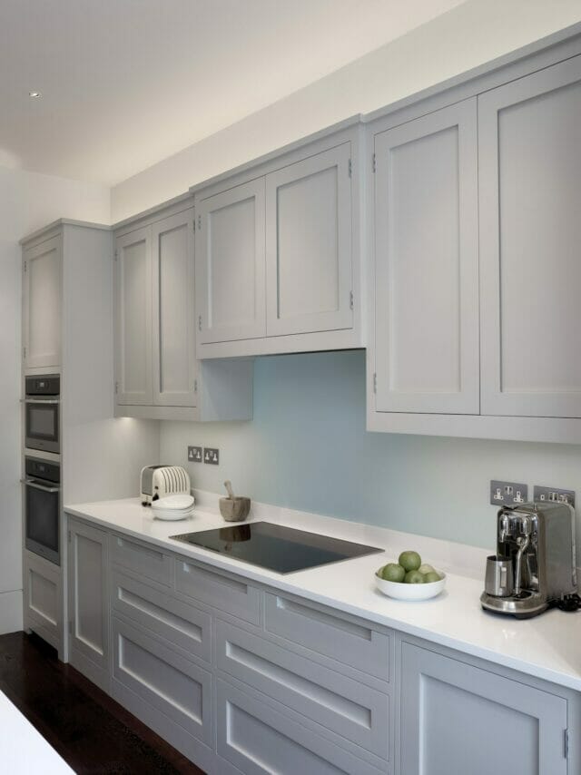 Wimbledon Painted Handleless Shaker Kitchen