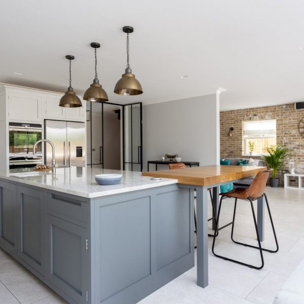 Beaconsfield - Handleless Painted Shaker Kitchen