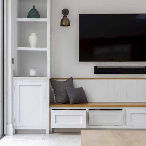 Beaconsfield - Handleless Painted Shaker Kitchen