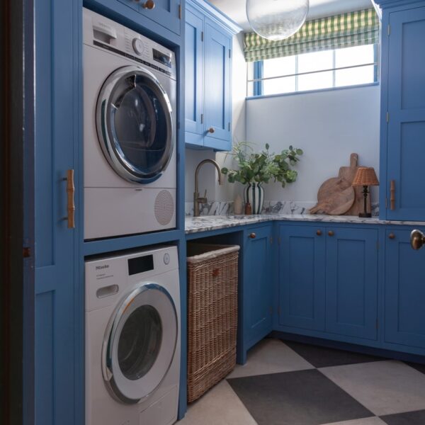 Hetherington – Tunbridge Wells – Jul2025 – Utility Cooks Blue Wicker Stack – SmallJPG-min