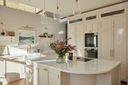 Herne Hill Shaker Kitchen island with curved end for bar stools, a Bora hob and a Shaws Belfast sink.