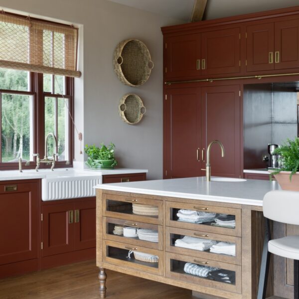 Bells Yew Green Island Glazed Drawers